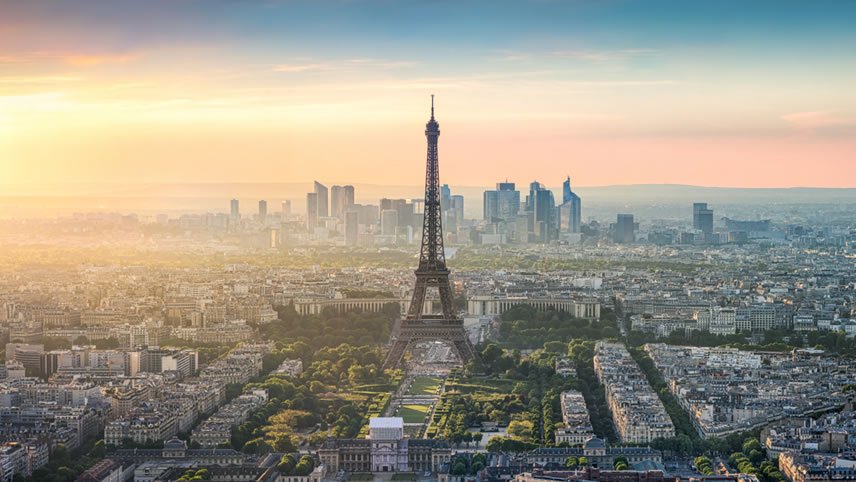 Bonjour Bordeaux: Chateaux, Wineries & Charming Villages with Paris